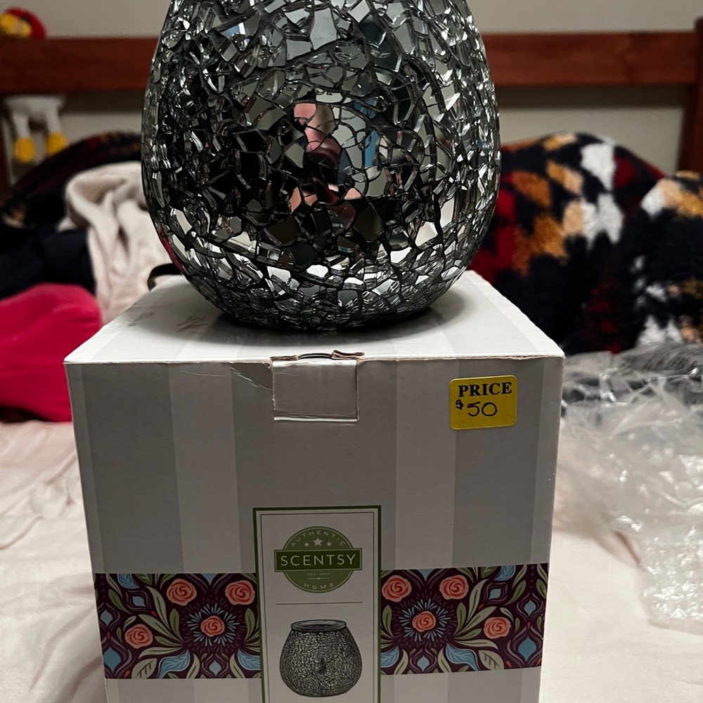 Scentsy Crushed Diamond Warmer